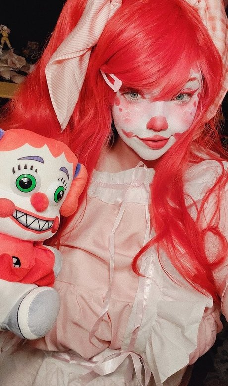 Foto desnuda filtrada de OnlyFans de Bouncyclown