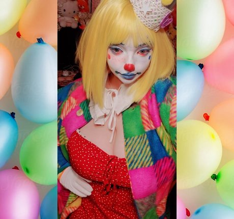 Foto desnuda filtrada de OnlyFans de Bouncyclown