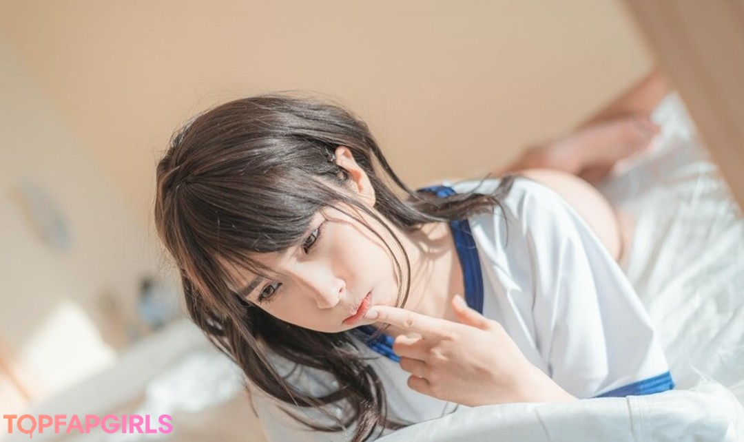 Foto desnuda filtrada de OnlyFans de Emiliabear #641 Foto desnuda filtrada de OnlyFans de Emiliabear #641