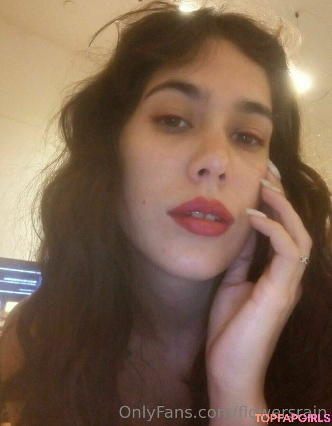 Foto desnuda filtrada de OnlyFans de Flowersrain #45 Foto desnuda filtrada de OnlyFans de Flowersrain #45