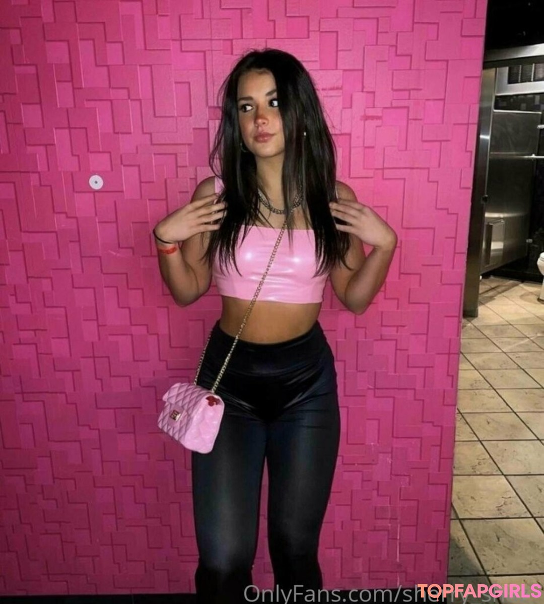 Foto desnuda filtrada de OnlyFans de Sherryshaz #61 Foto desnuda filtrada de OnlyFans de Sherryshaz #61