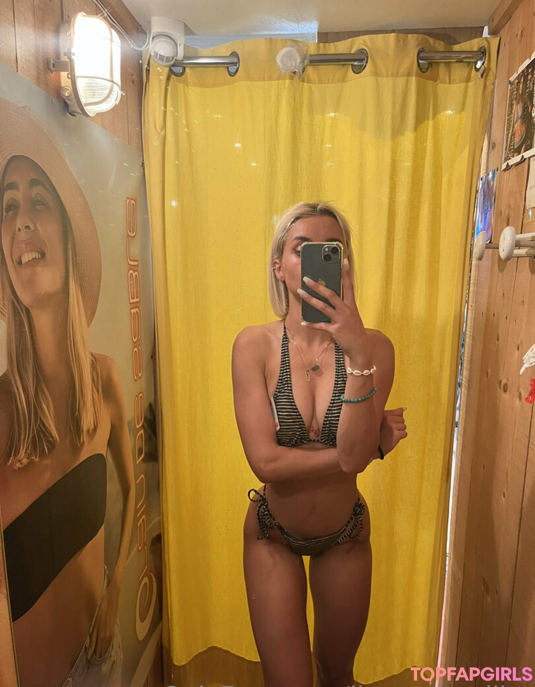Foto desnuda filtrada de OnlyFans de Linacuttsmiller #17 Foto desnuda filtrada de OnlyFans de Linacuttsmiller #17