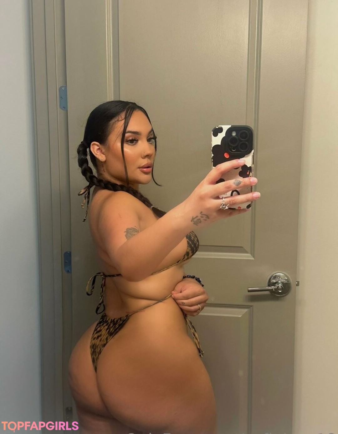 Foto desnuda filtrada de OnlyFans de Sofialoco18 #104 Foto desnuda filtrada de OnlyFans de Sofialoco18 #104