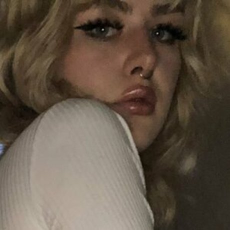 Foto desnuda filtrada de OnlyFans de Softgodess