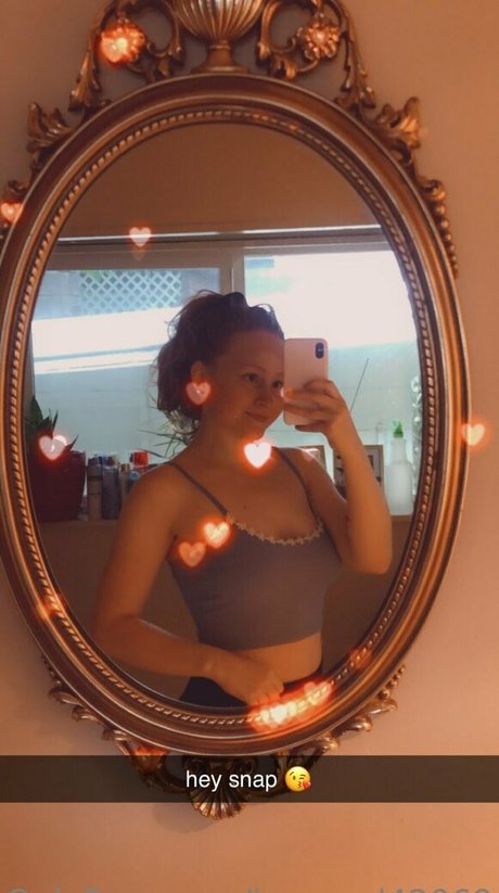 Foto desnuda filtrada de OnlyFans de Ivypearl42069