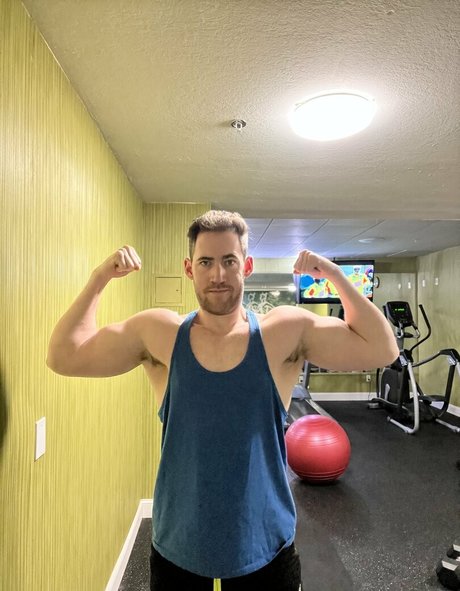 Foto desnuda filtrada de OnlyFans de Hunterdeanxl