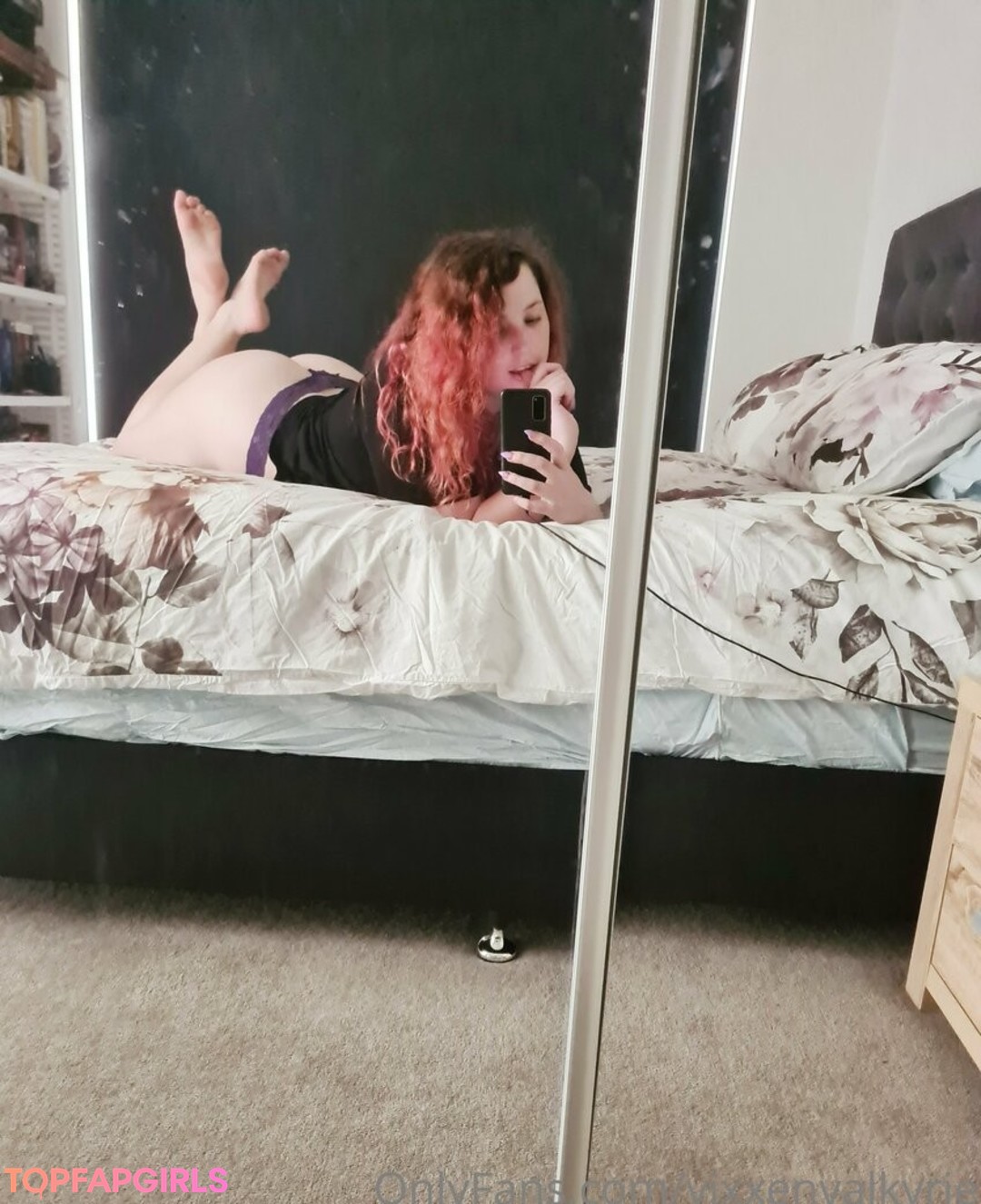 Foto desnuda filtrada de OnlyFans de Vixxenvalkyrie #102 Foto desnuda filtrada de OnlyFans de Vixxenvalkyrie #102