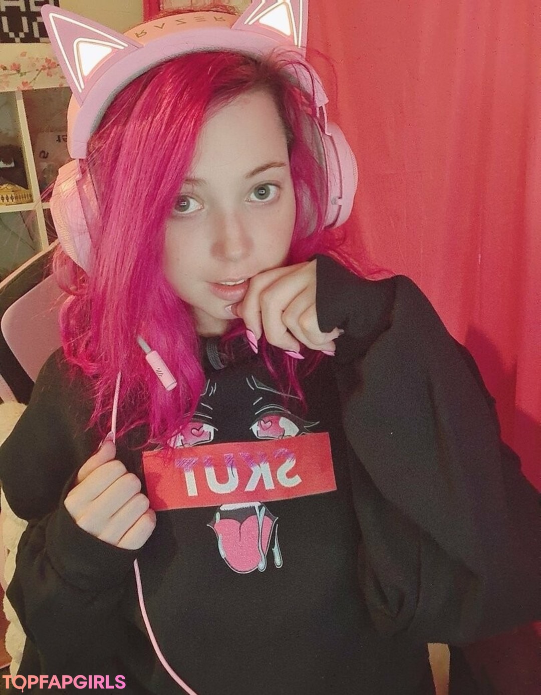 Foto desnuda filtrada de OnlyFans de Vixxenvalkyrie #15 Foto desnuda filtrada de OnlyFans de Vixxenvalkyrie #15