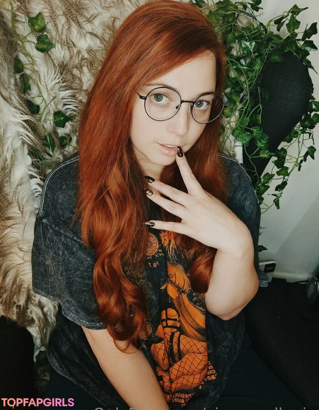 Foto desnuda filtrada de OnlyFans de Vixxenvalkyrie #177 Foto desnuda filtrada de OnlyFans de Vixxenvalkyrie #177