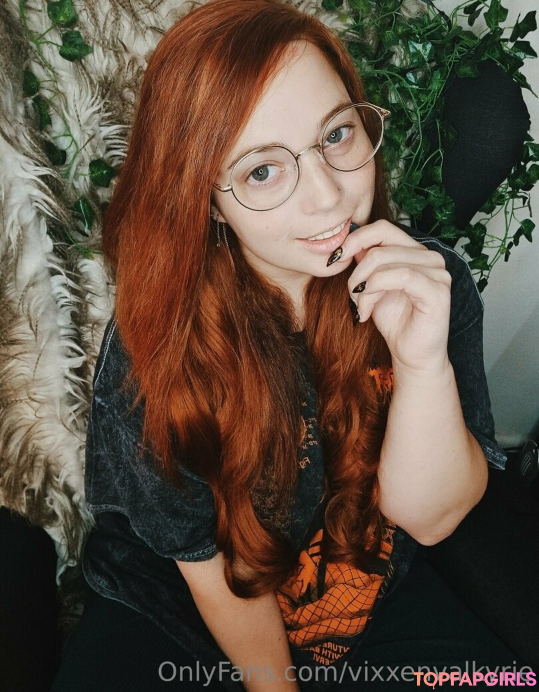 Foto desnuda filtrada de OnlyFans de Vixxenvalkyrie #178 Foto desnuda filtrada de OnlyFans de Vixxenvalkyrie #178