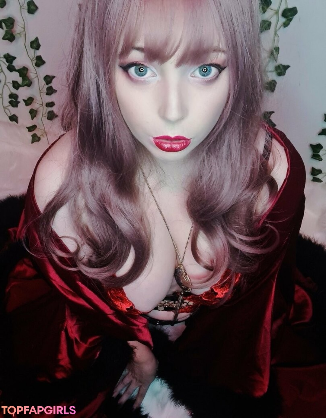 Foto desnuda filtrada de OnlyFans de Vixxenvalkyrie #31 Foto desnuda filtrada de OnlyFans de Vixxenvalkyrie #31