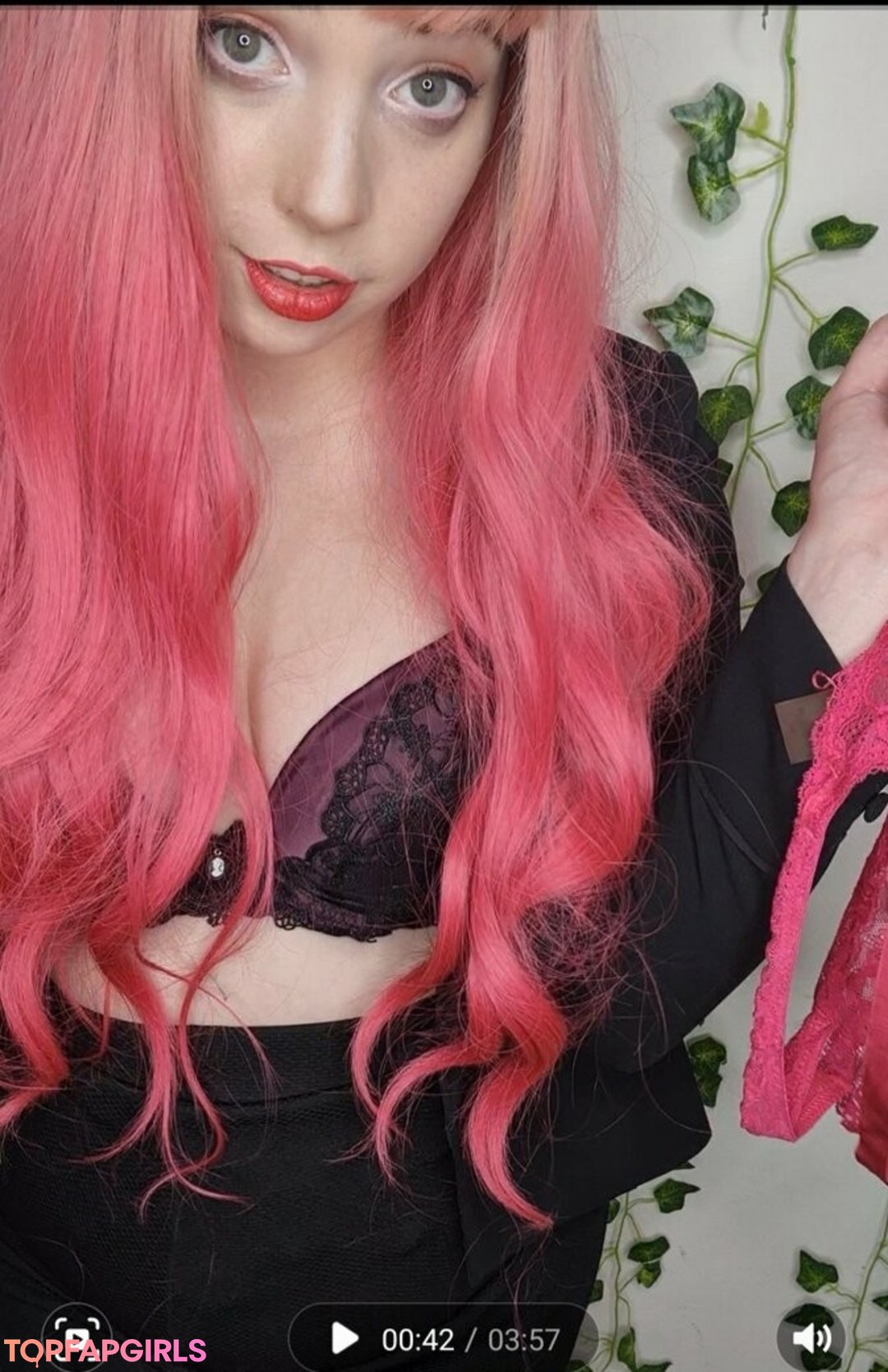 Foto desnuda filtrada de OnlyFans de Vixxenvalkyrie #53 Foto desnuda filtrada de OnlyFans de Vixxenvalkyrie #53