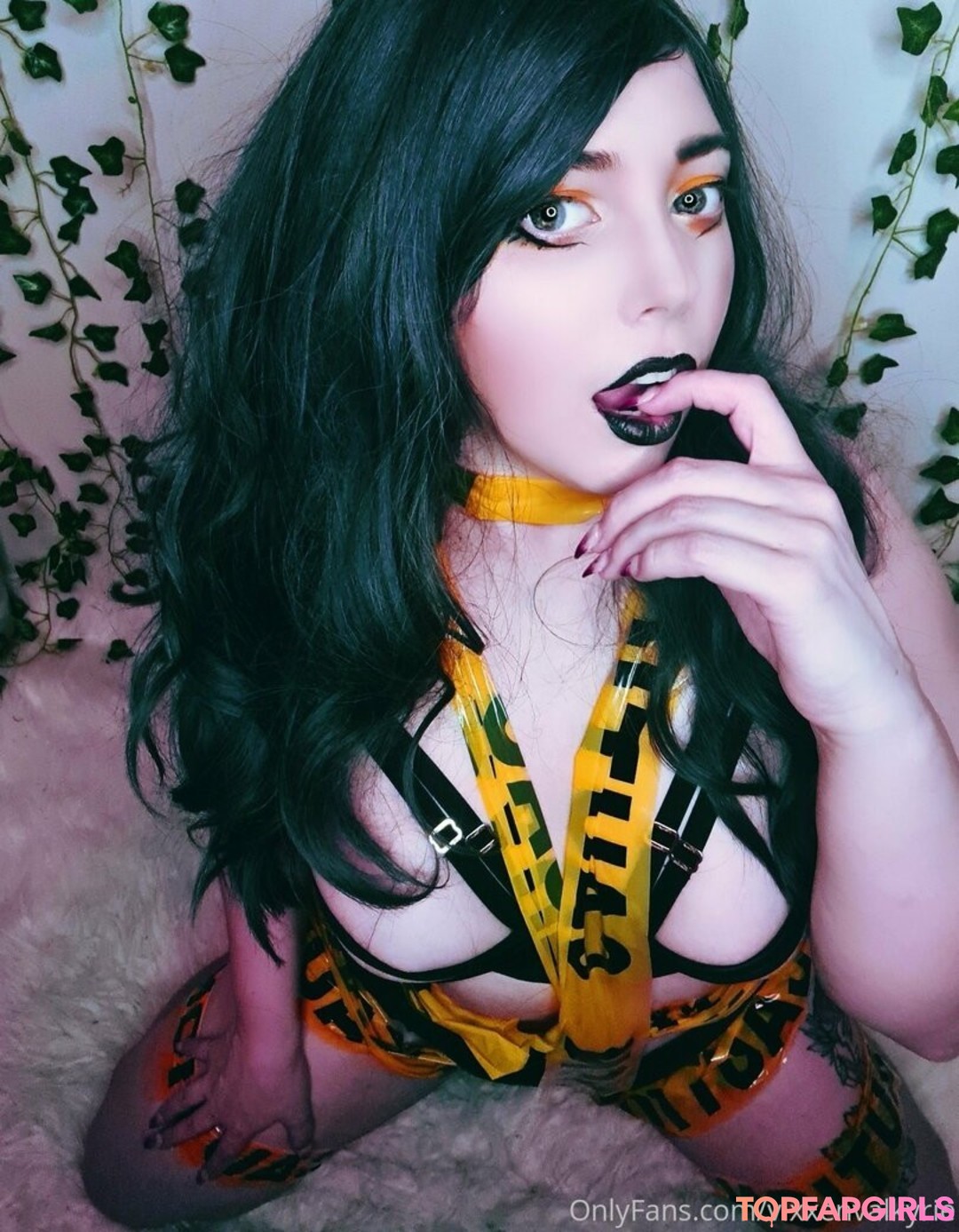 Foto desnuda filtrada de OnlyFans de Vixxenvalkyrie #68 Foto desnuda filtrada de OnlyFans de Vixxenvalkyrie #68