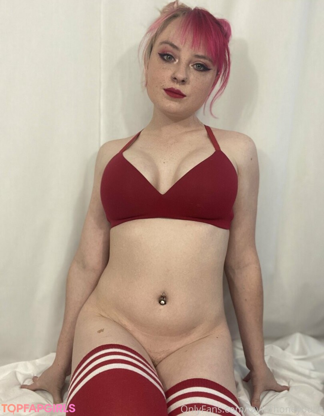 Foto desnuda filtrada de OnlyFans de Taylorhoneybun #207 Foto desnuda filtrada de OnlyFans de Taylorhoneybun #207