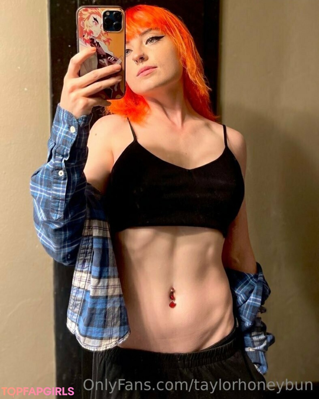 Foto desnuda filtrada de OnlyFans de Taylorhoneybun #252 Foto desnuda filtrada de OnlyFans de Taylorhoneybun #252
