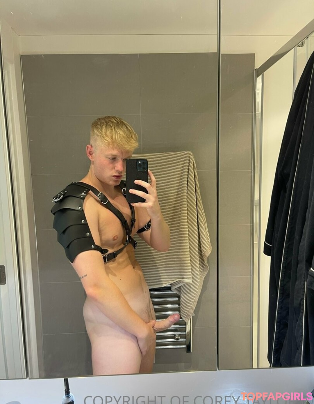 Foto desnuda filtrada de OnlyFans de Coreytaylorvip #114 Foto desnuda filtrada de OnlyFans de Coreytaylorvip #114