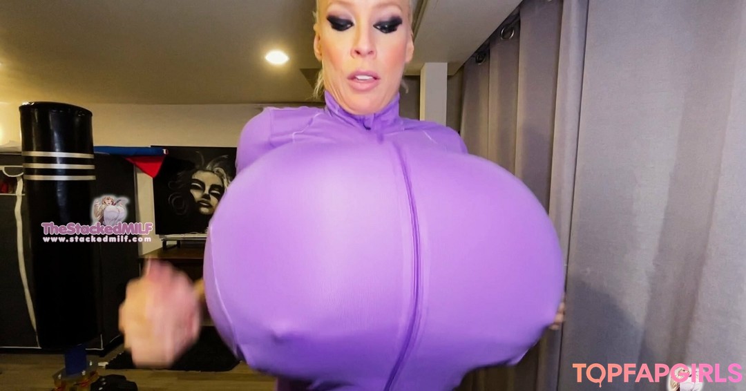 Foto desnuda filtrada de OnlyFans de Thebustysasha #263 Foto desnuda filtrada de OnlyFans de Thebustysasha #263