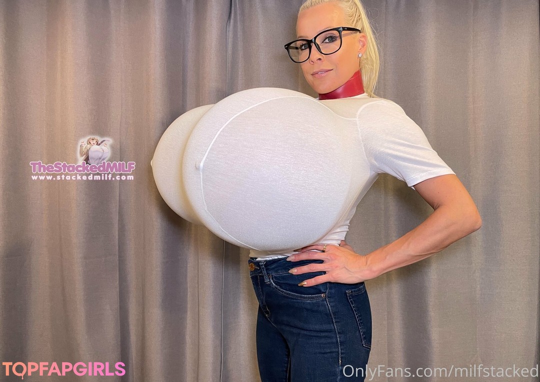 Foto desnuda filtrada de OnlyFans de Thebustysasha #415 Foto desnuda filtrada de OnlyFans de Thebustysasha #415