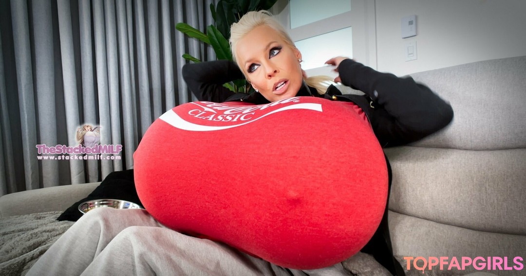 Foto desnuda filtrada de OnlyFans de Thebustysasha #655 Foto desnuda filtrada de OnlyFans de Thebustysasha #655