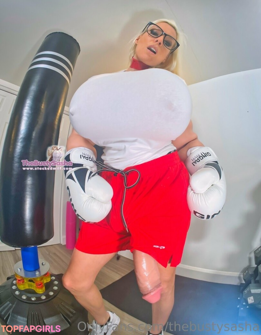 Foto desnuda filtrada de OnlyFans de Thebustysasha #686 Foto desnuda filtrada de OnlyFans de Thebustysasha #686