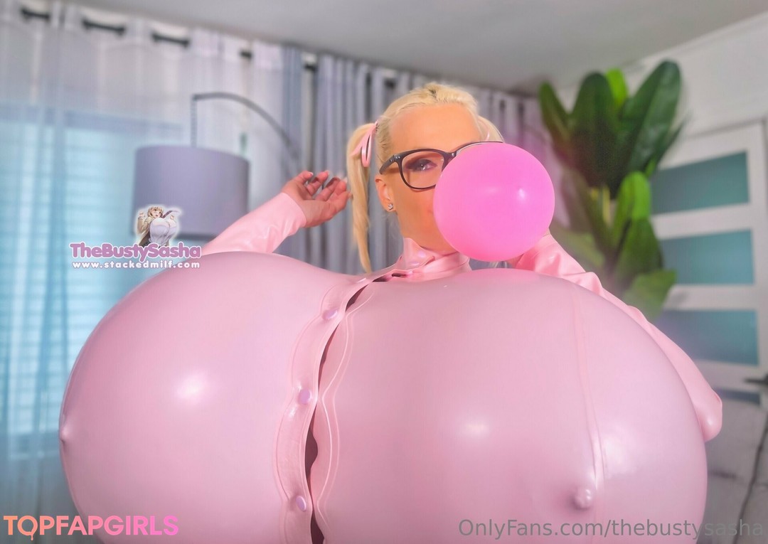 Foto desnuda filtrada de OnlyFans de Thebustysasha #744 Foto desnuda filtrada de OnlyFans de Thebustysasha #744