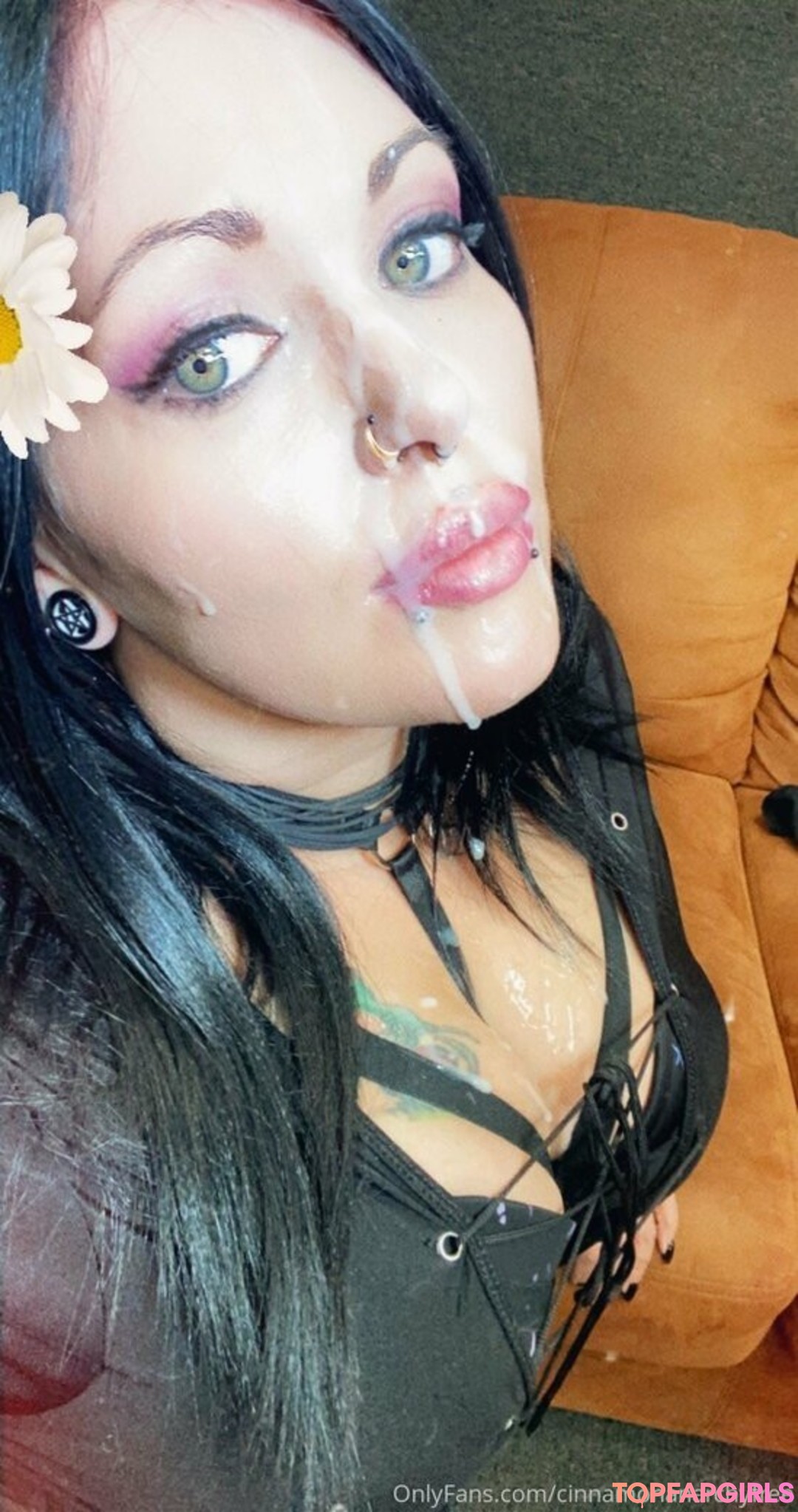 Foto desnuda filtrada de OnlyFans de Cinnamonanarchyfree #11 Foto desnuda filtrada de OnlyFans de Cinnamonanarchyfree #11
