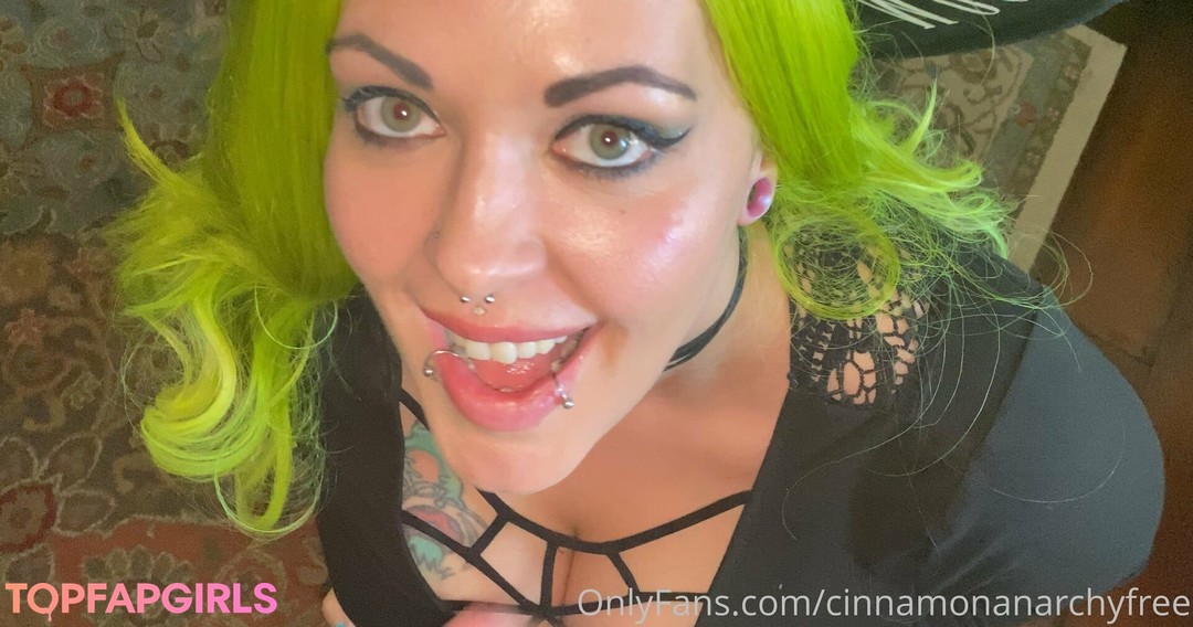 Foto desnuda filtrada de OnlyFans de Cinnamonanarchyfree #32 Foto desnuda filtrada de OnlyFans de Cinnamonanarchyfree #32