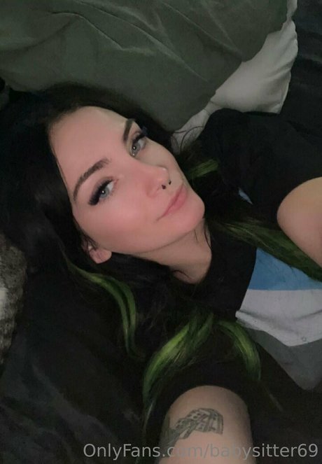 Babysitter69