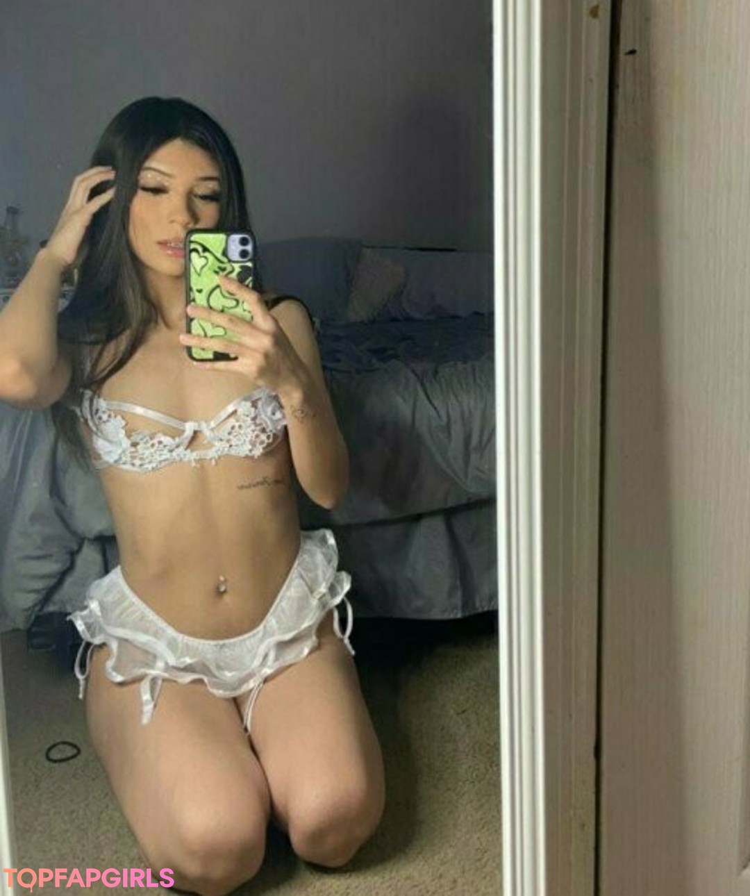 Foto desnuda filtrada de OnlyFans de Alexakiss1 #163 Foto desnuda filtrada de OnlyFans de Alexakiss1 #163