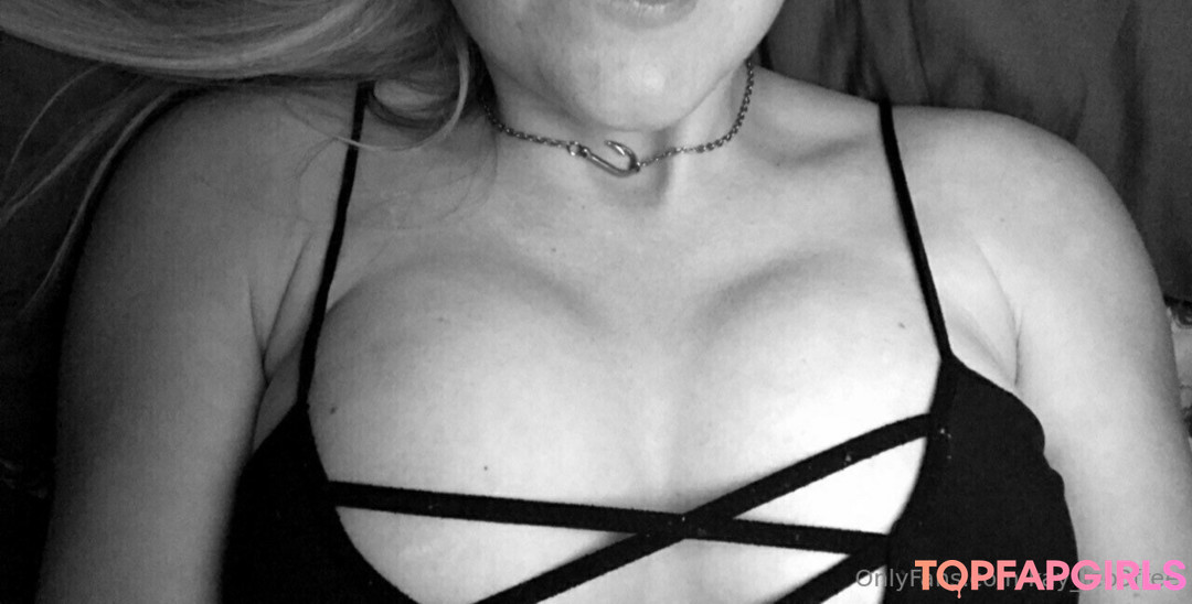 Foto desnuda filtrada de OnlyFans de Kayleo3free #23 Foto desnuda filtrada de OnlyFans de Kayleo3free #23