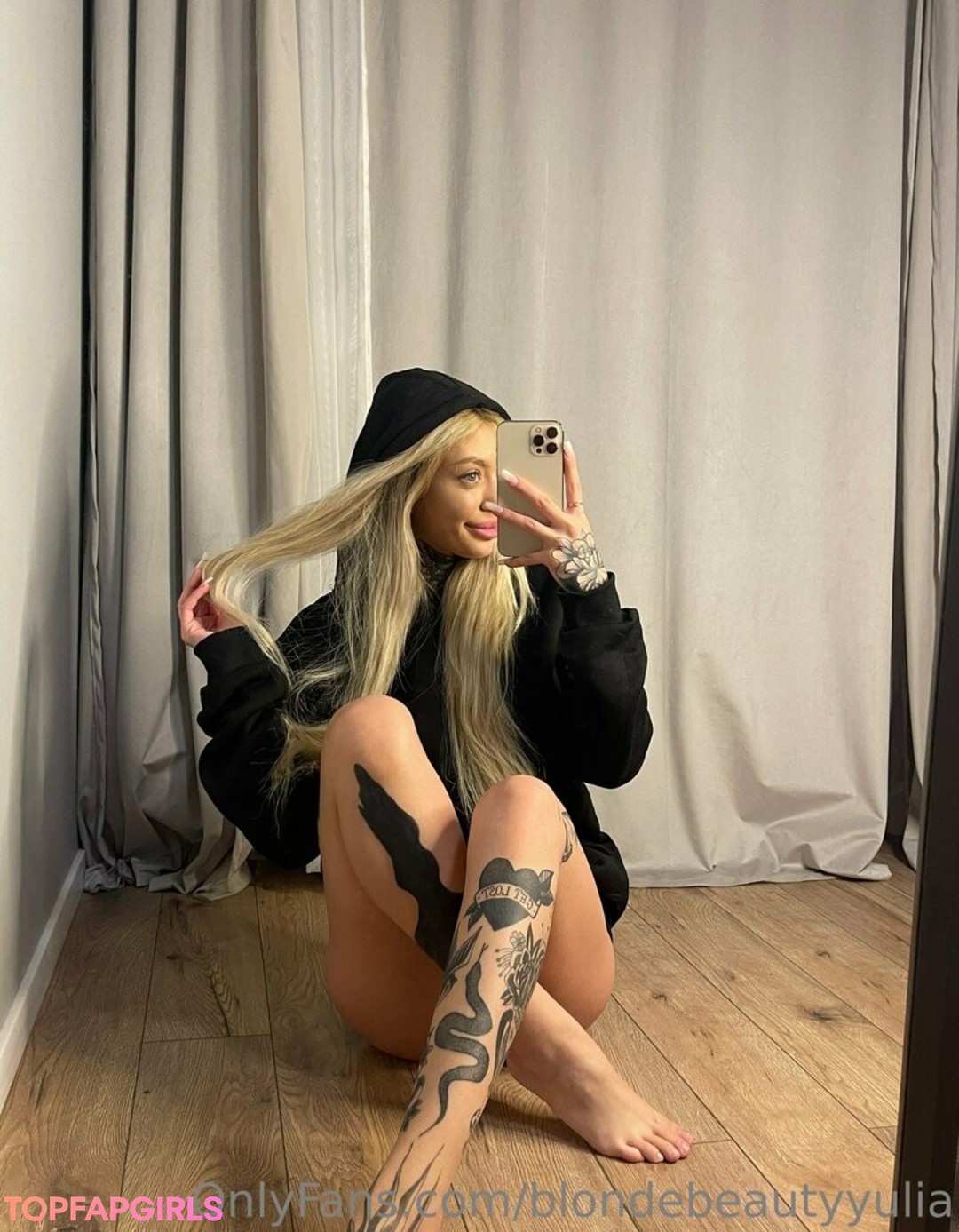 Foto desnuda filtrada de OnlyFans de Blondebeautyyulia #123 Foto desnuda filtrada de OnlyFans de Blondebeautyyulia #123