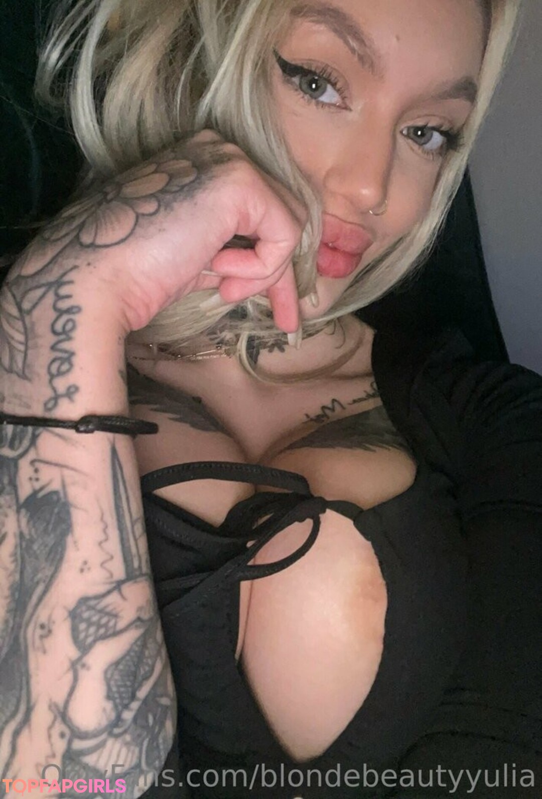 Foto desnuda filtrada de OnlyFans de Blondebeautyyulia #131 Foto desnuda filtrada de OnlyFans de Blondebeautyyulia #131