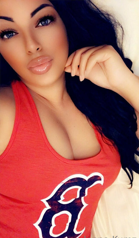 Foto desnuda filtrada de OnlyFans de Thickbaddiejenna