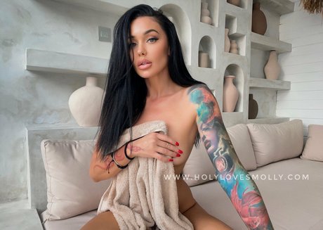 Foto desnuda filtrada de OnlyFans de Holylovesmolly