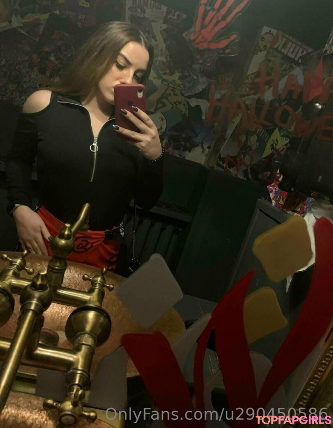 Foto desnuda filtrada de OnlyFans de Nightmuffin #25 Foto desnuda filtrada de OnlyFans de Nightmuffin #25