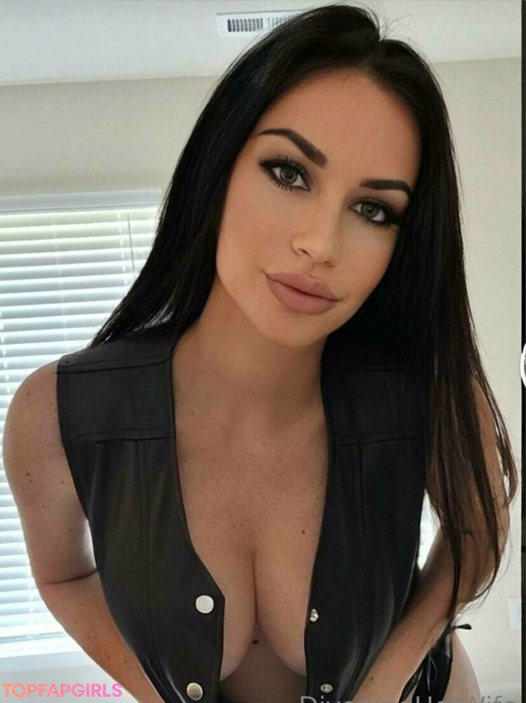 Foto desnuda filtrada de OnlyFans de Divorcedhotwife #225 Foto desnuda filtrada de OnlyFans de Divorcedhotwife #225