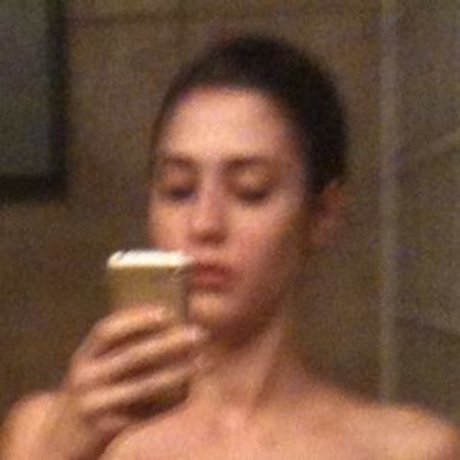 Foto desnuda filtrada de OnlyFans de Lizzy Caplan