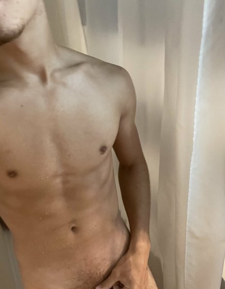 Foto desnuda filtrada de OnlyFans de Coolestdude898