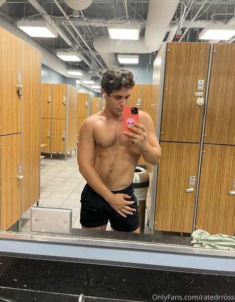 Foto desnuda filtrada de OnlyFans de Ratedrross