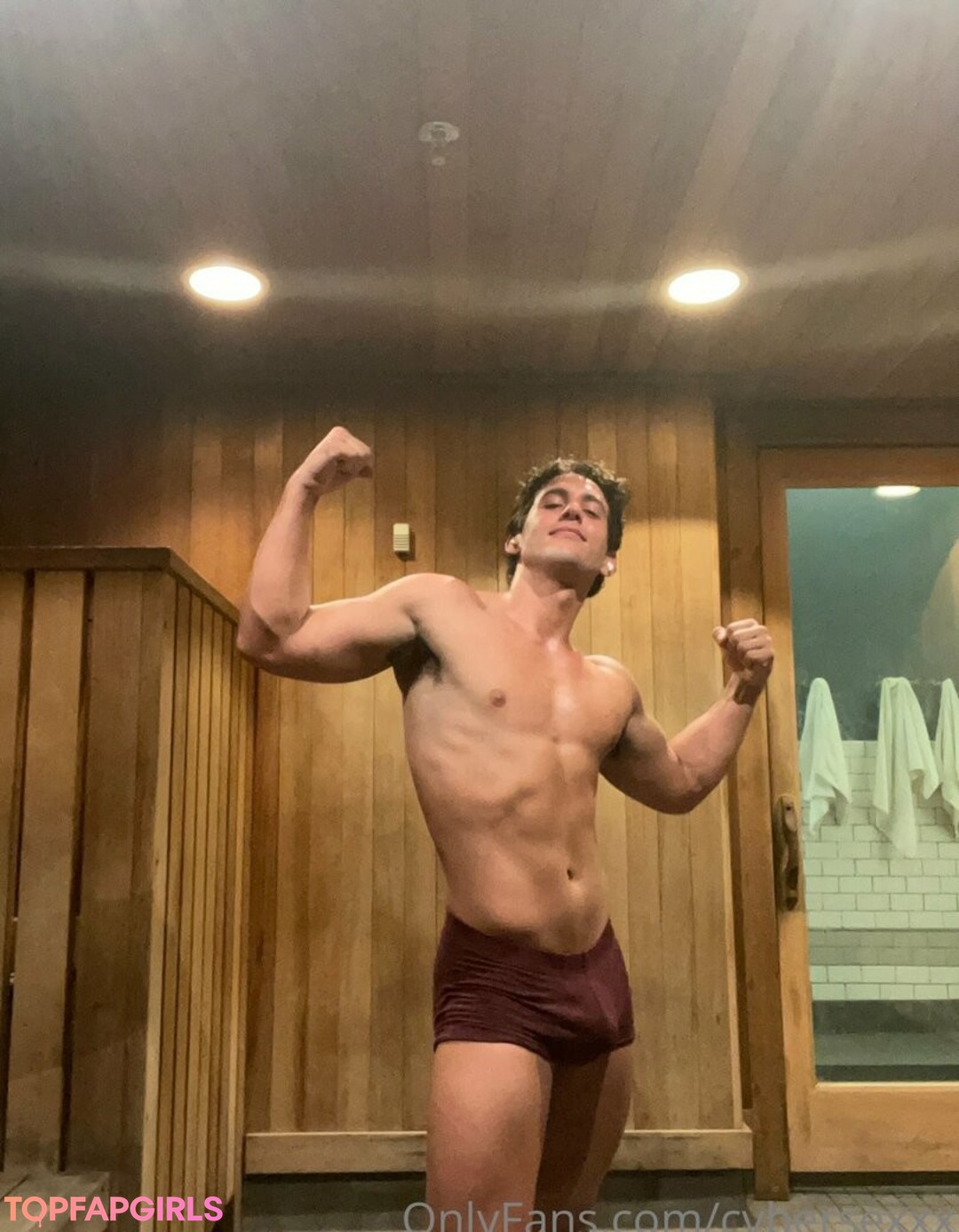 Foto desnuda filtrada de OnlyFans de Ratedrross #31 Foto desnuda filtrada de OnlyFans de Ratedrross #31