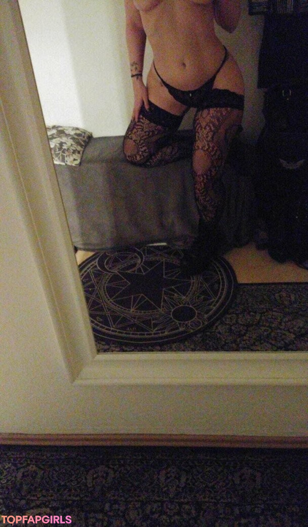 Foto desnuda filtrada de OnlyFans de Lunaticalwitch #48 Foto desnuda filtrada de OnlyFans de Lunaticalwitch #48