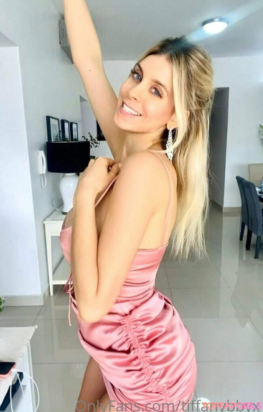 Foto desnuda filtrada de OnlyFans de Celinebbyx #191 Foto desnuda filtrada de OnlyFans de Celinebbyx #191