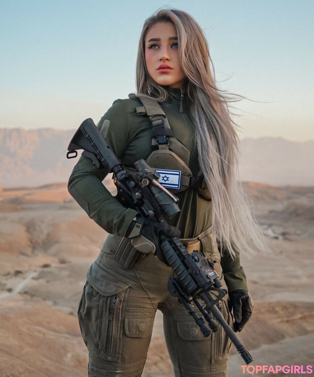 Foto desnuda filtrada de OnlyFans de Girls With Guns #526 Foto desnuda filtrada de OnlyFans de Girls With Guns #526