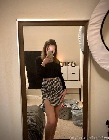 Foto desnuda filtrada de OnlyFans de Fabled Fawn