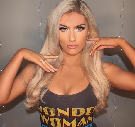Foto desnuda filtrada de OnlyFans de Mariah May