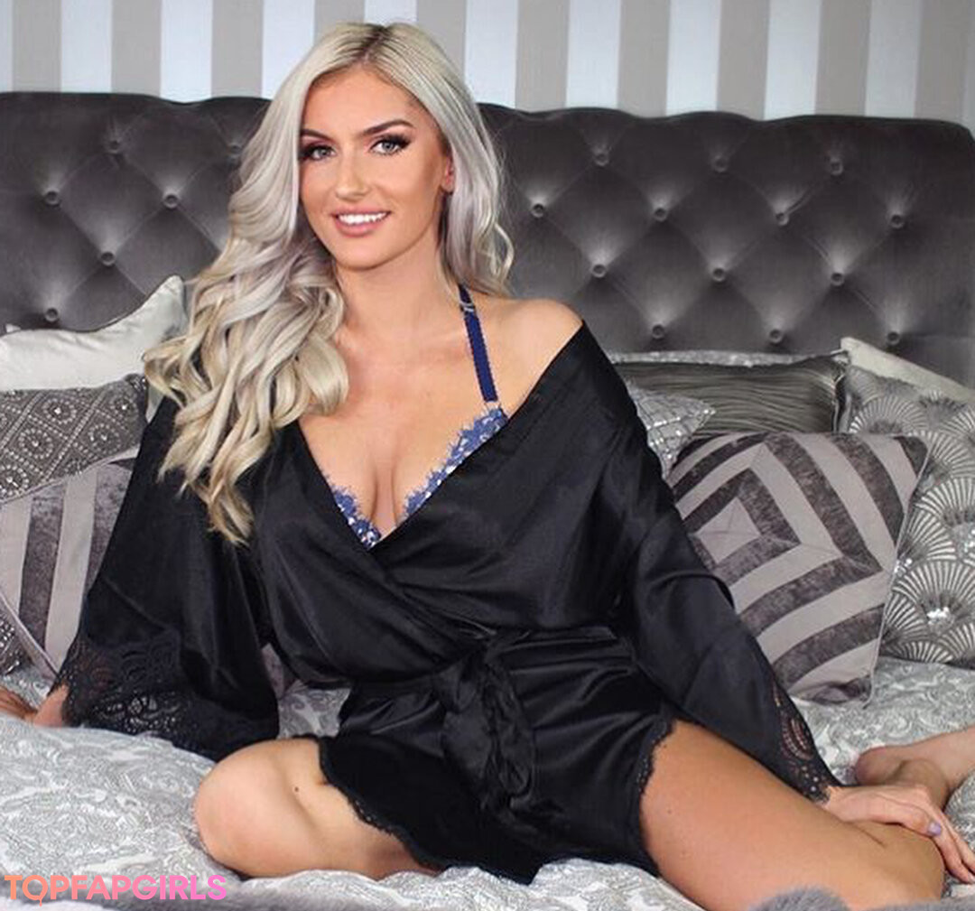 Foto desnuda filtrada de OnlyFans de Mariah May #414 Foto desnuda filtrada de OnlyFans de Mariah May #414