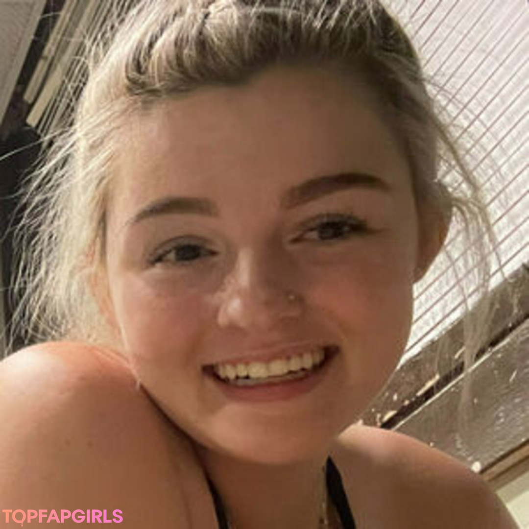 Foto desnuda filtrada de OnlyFans de Veronicagoeswild #14 Foto desnuda filtrada de OnlyFans de Veronicagoeswild #14