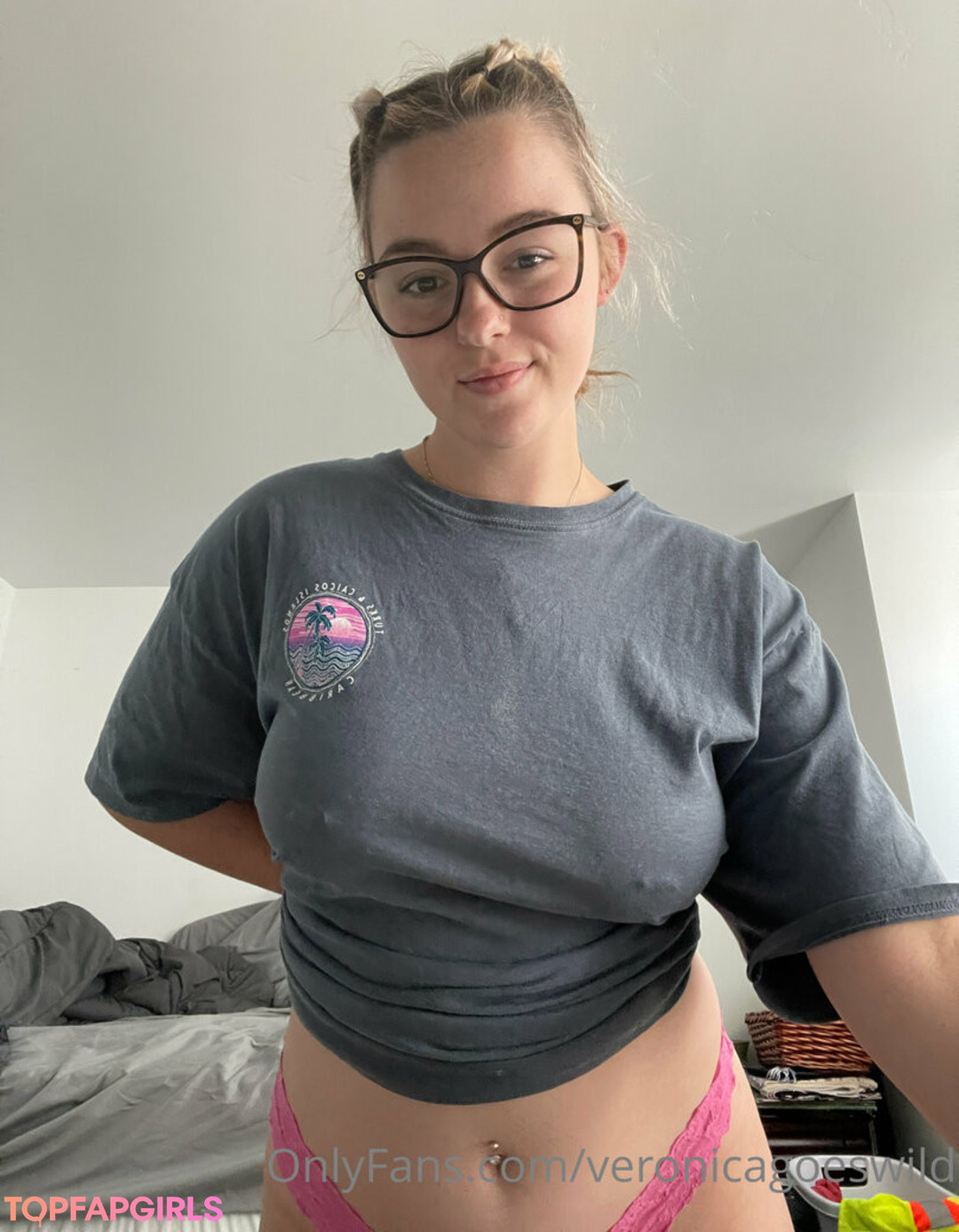 Foto desnuda filtrada de OnlyFans de Veronicagoeswild #6 Foto desnuda filtrada de OnlyFans de Veronicagoeswild #6