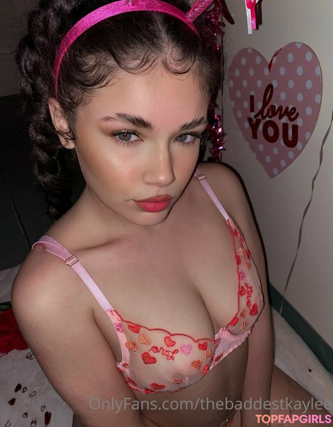 Foto desnuda filtrada de OnlyFans de Thebaddestkaylee #132 Foto desnuda filtrada de OnlyFans de Thebaddestkaylee #132
