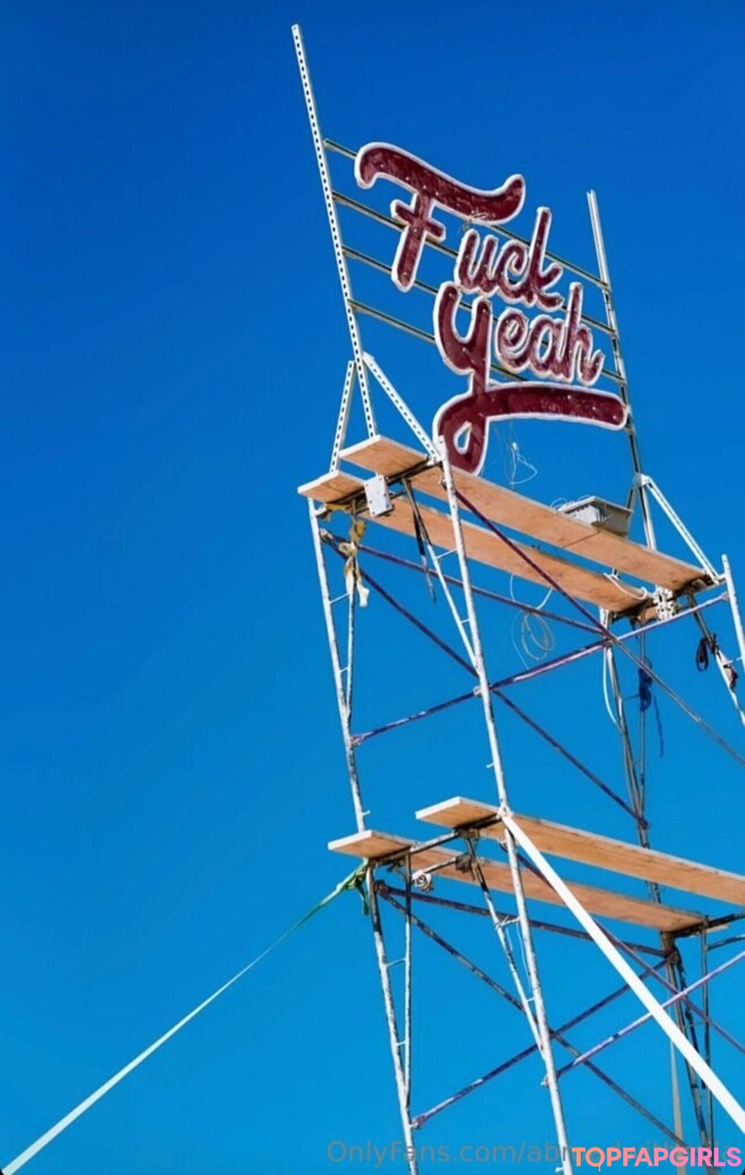 Foto desnuda filtrada de OnlyFans de Abroadwithmila #100 Foto desnuda filtrada de OnlyFans de Abroadwithmila #100